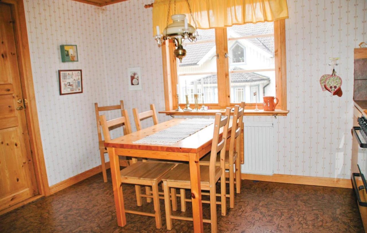 Cozy Home In Uddevalla With Wifi Haljebol Bagian luar foto