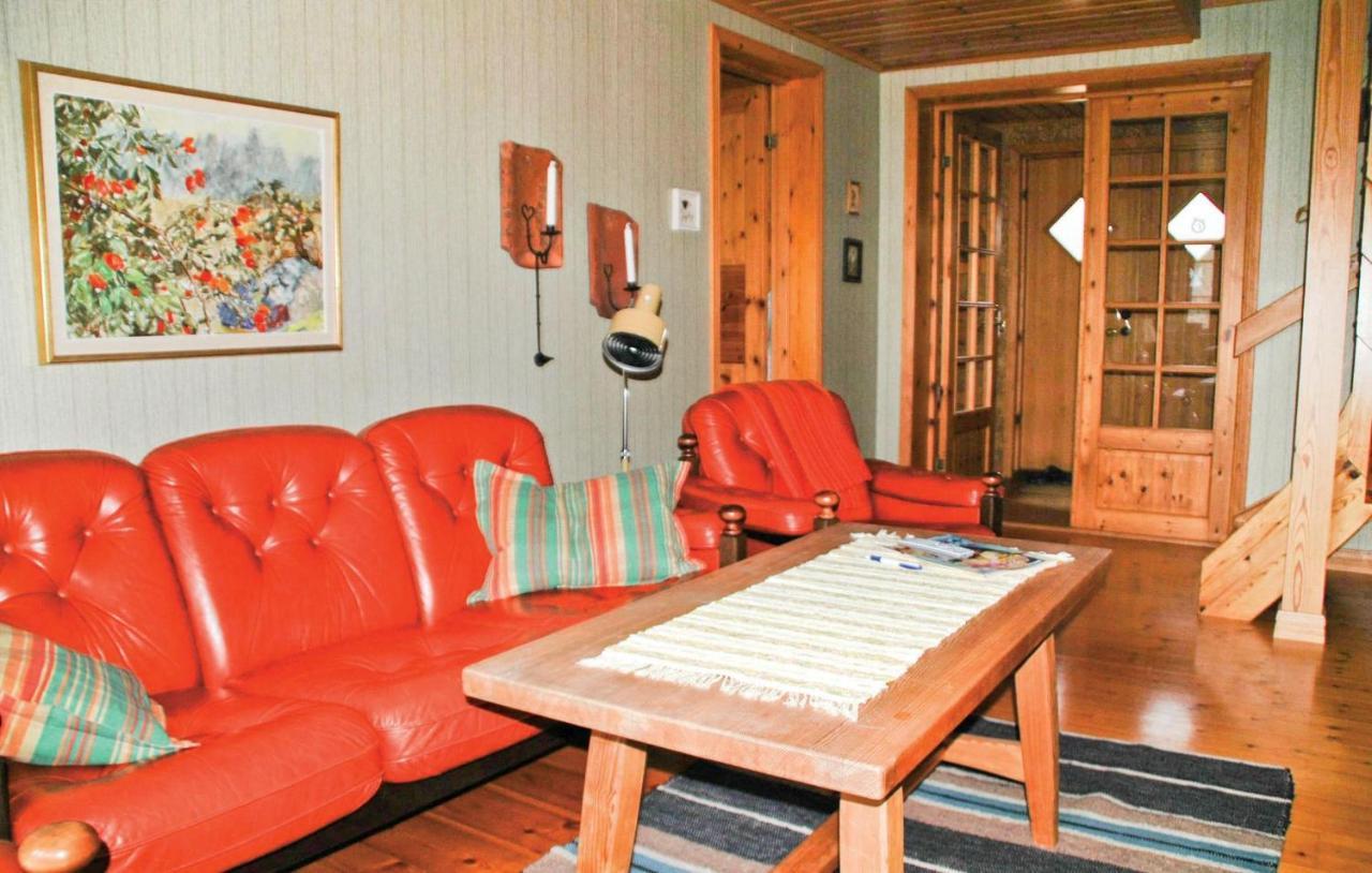 Cozy Home In Uddevalla With Wifi Haljebol Bagian luar foto