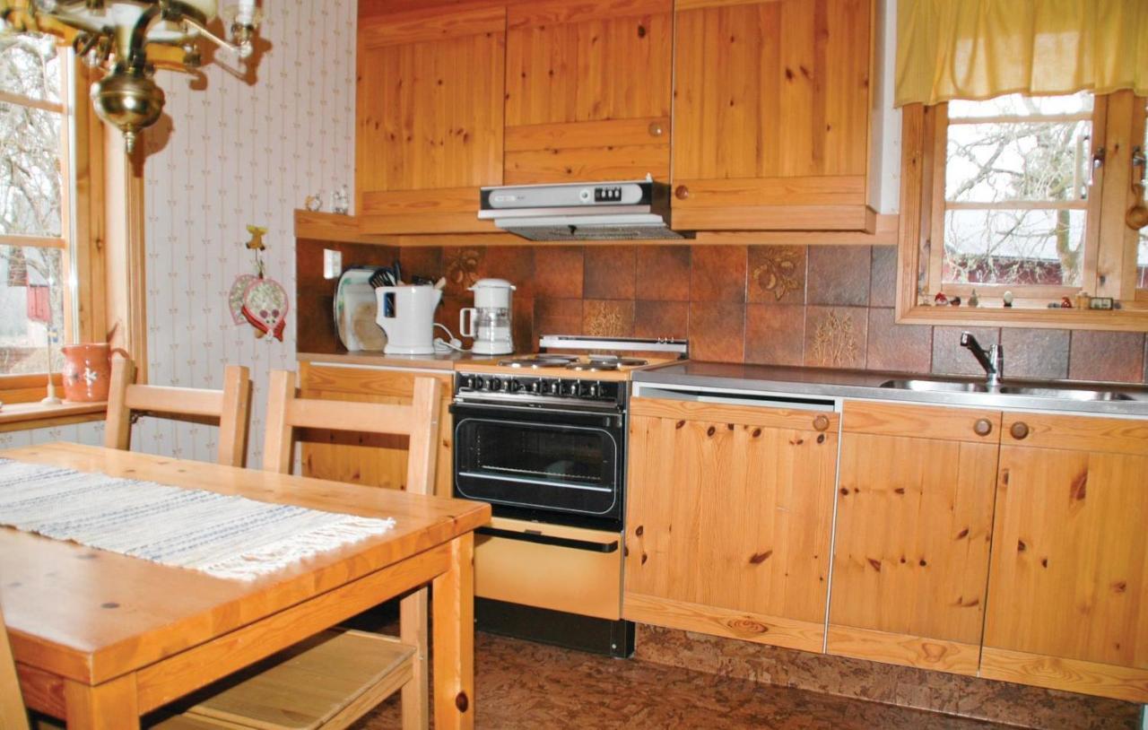 Cozy Home In Uddevalla With Wifi Haljebol Bagian luar foto