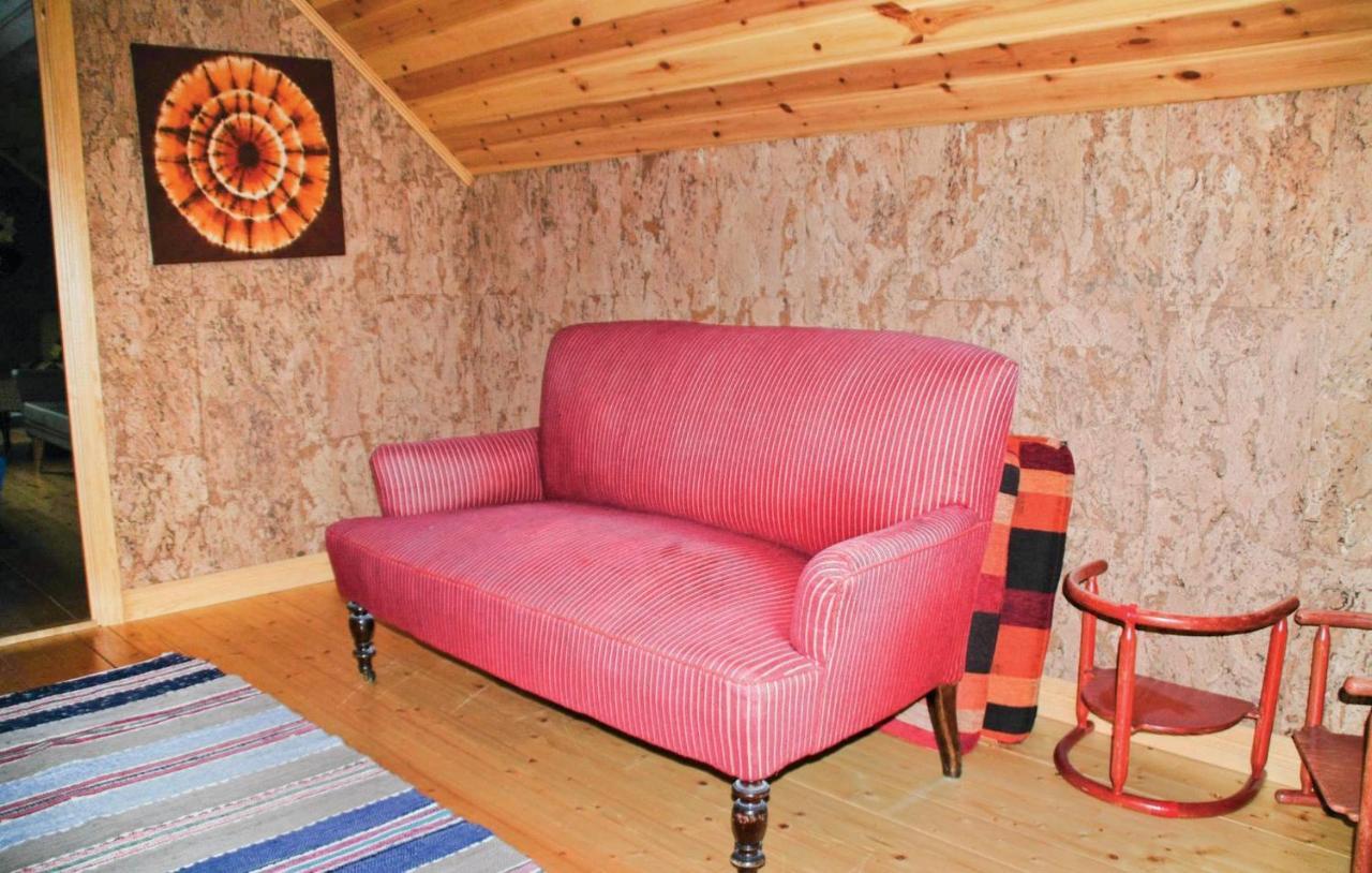 Cozy Home In Uddevalla With Wifi Haljebol Bagian luar foto